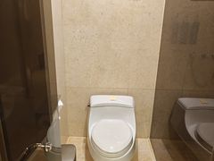 -上海虹桥祥源希尔顿酒店