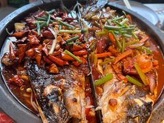 -鸣记脆皮烤鱼·海鲜烤鱼(三八广场店)