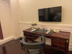 -深圳富苑皇冠假日套房酒店