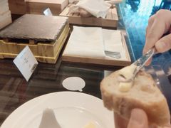 -圣丰索菲特·2 On 988 Café 自助餐厅
