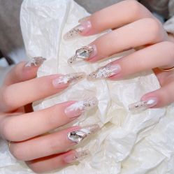 -七彩虹美甲美睫 半永久