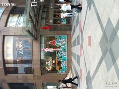 -ZARA(世贸天阶店)