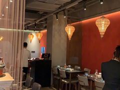 大堂-丝路金桃·新疆菜(徐汇店)