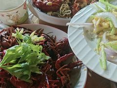 -老街烧烤大排档·地道湖北菜·龙虾馆(汉口火车站店)