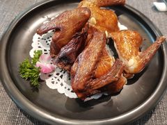脆皮炸乳鸽-御花园·粤菜·海鲜火锅(中山公园店)