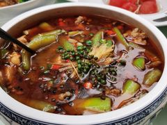 金丝美蛙-渝半城经典川粤菜(重庆天地店)