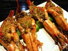 -HIHE Bistro·Oyster Bar(华熙live店)