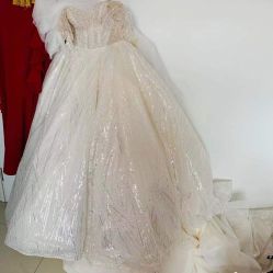 -喜喜婚纱HAPPINESS STUDIO奢定馆(海淀体验馆)