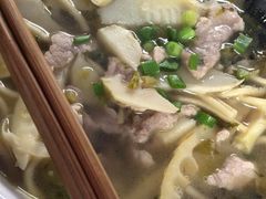 -小河无名面馆