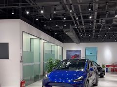 -TESLA 特斯拉(北京颐堤港体验店)