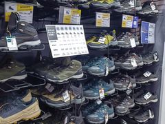 -迪卡侬(西三旗店)