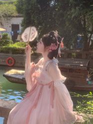 -一揽芳华汉服旗袍体验馆(拙政园店)