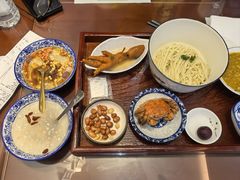 -百年老字号·观振兴蟹黄面·三虾面·苏式面(观前街富仁坊巷店)