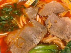 -鑫花溪牛肉米粉(东环大润发店)