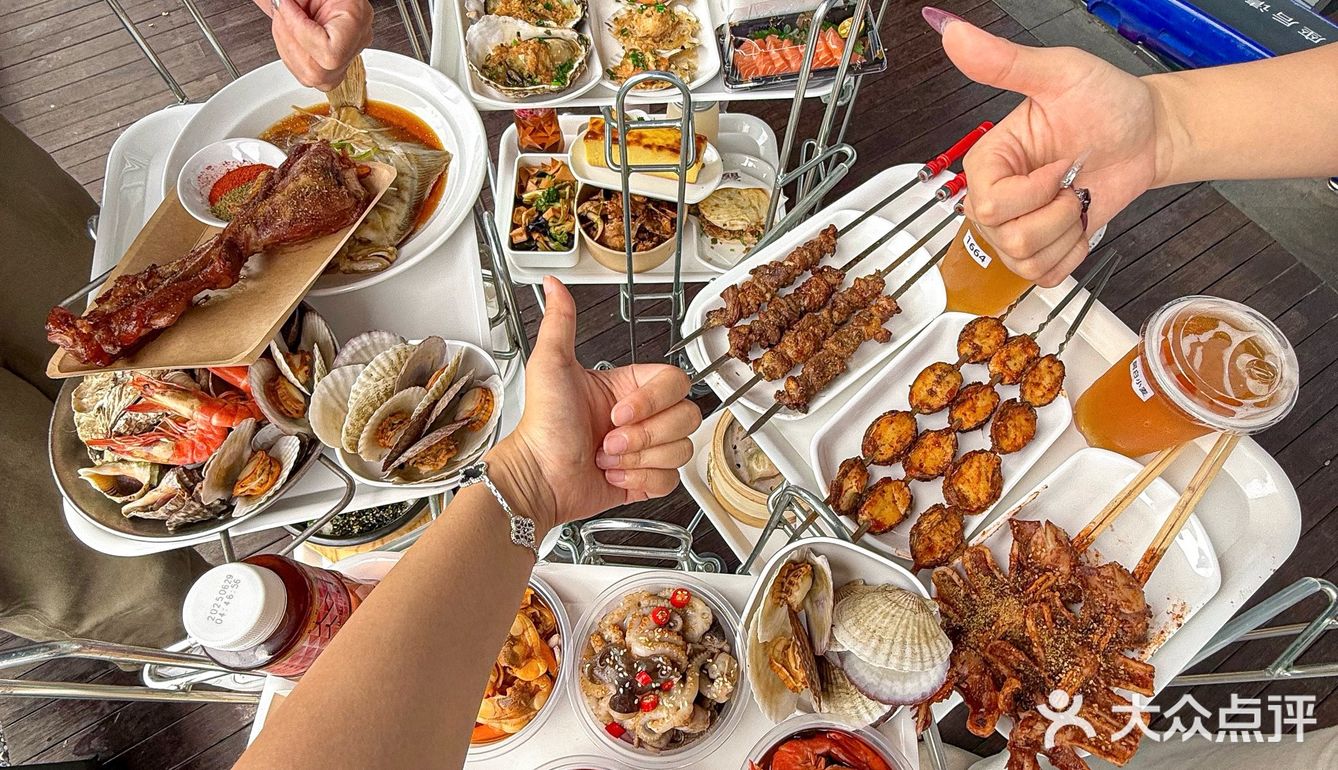 花4位数在阿那亚七食堂全点一遍，是什么体验