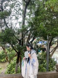 -一揽芳华汉服旗袍体验馆(拙政园店)