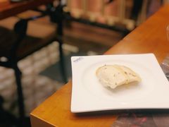蜂蜜杏仁冰淇淋-MADO冰淇淋咖啡馆(淘金店)