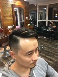 -爱美丽科技美肤中心