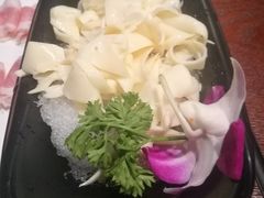 -重庆爽翻天老火锅(临平万达广场店)