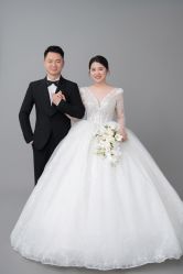 -雪中彩影婚纱摄影·微光艺术中心