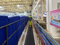 -乔波室内滑雪场