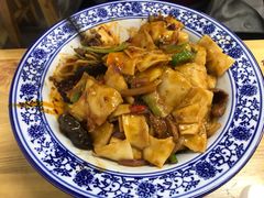 -马德元纯汤牛肉面(太奥广场店)