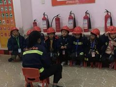 -成都星期8小镇(江宁南路店)