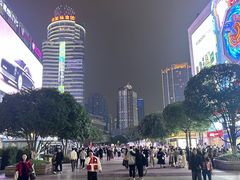 -观音桥步行街