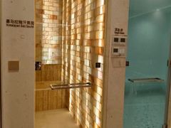 -深圳国际会展中心希尔顿酒店(前海华发冰雪世界店)
