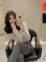 -AYO SALON