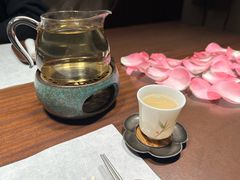 食养山房古树白茶-无味舒食(思南公馆店)