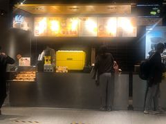 门面-麦当劳(中山公园龙之梦店)
