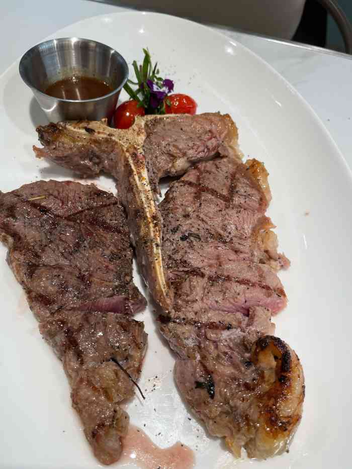 悦荟t骨牛排(哈西万达店)-"他家已经来过无数无数次了!