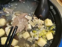 -回味鸭血粉丝汤(新城市广场店)