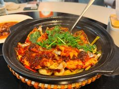 秘制砂锅大鱼头-任兴记(定西路店)