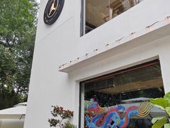 -Mark&Mars Restaurant