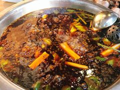 -肖肖酸萝卜鱼火锅(总店)