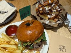 -龙治汉堡(中华城店)