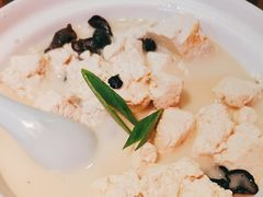 土家手掰柴火豆腐-吃饭皇帝大土家民族菜(正大广场店)