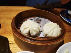 小笼猪肉包-颐和•海鲜砂锅粥•啫啫煲(奥林匹克广场店)