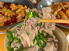 -大众跷脚牛肉馆·非遗传承单位(峨眉山店)