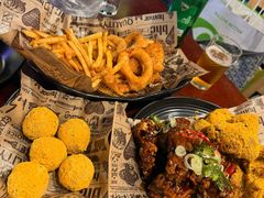 -BHC炸鸡(明洞总店)