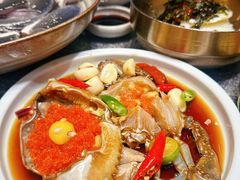 -草家酱蟹炭火烤肉店(珲春南路二店)