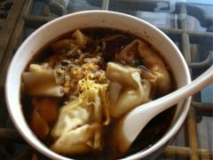 红汤辣馄饨-笑来喜馄饨小笼工坊店(湖滨街店)