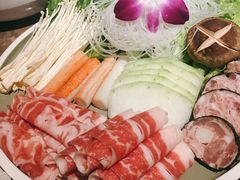 -三人行骨头王火锅(长寿店)