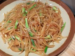 -川堂风·跷脚牛肉·乐山爆炒(宝山日月光店)