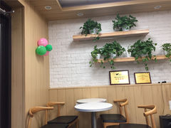 用餐区-华莱士·炸鸡汉堡(奥林花园店)