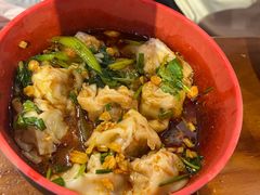 -爆炸头阿姨小四川正宗川味小吃(无任何分店)