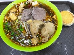 襄阳牛肉面-北大学一食堂