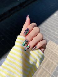 -菜菜美甲美睫皮肤管理